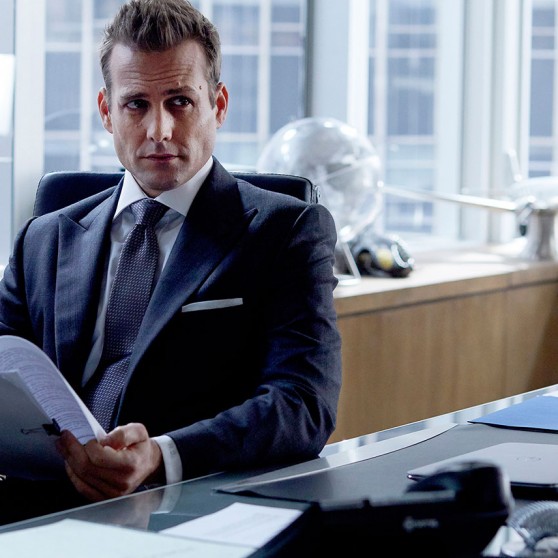 how to dress like harvey specter on "suits"