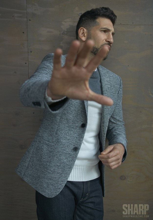You Won'T Believe How Much Jon Bernthal Loves The Commanders - 6max70z