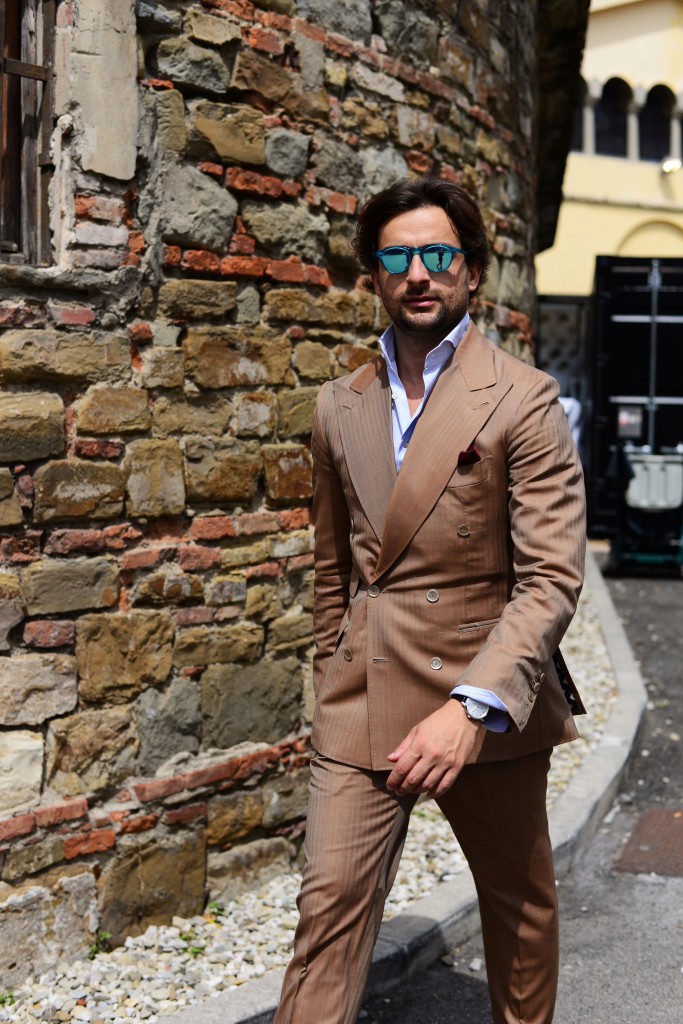 The 75 Best Street Style Looks from Pitti Uomo 90 - Sharp Magazine