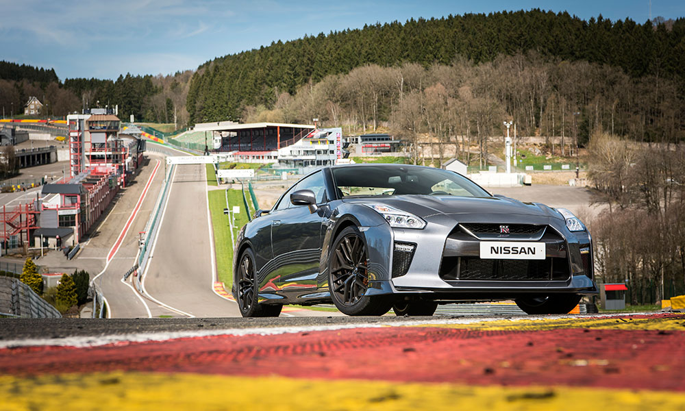 nissan-gt-r-front-1