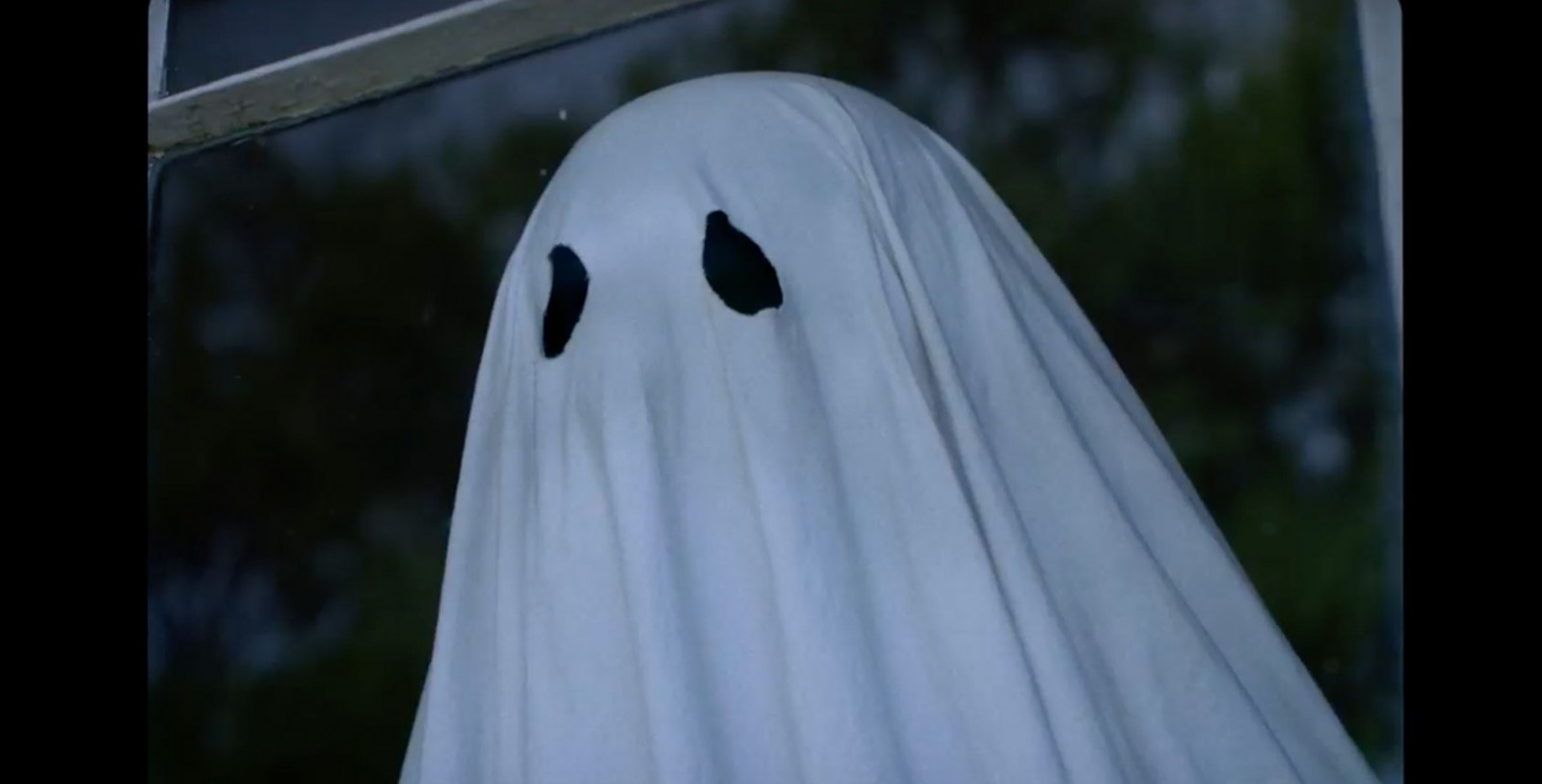15 Questions I Have About the Trailer for ‘A Ghost Story’ - Sharp Magazine