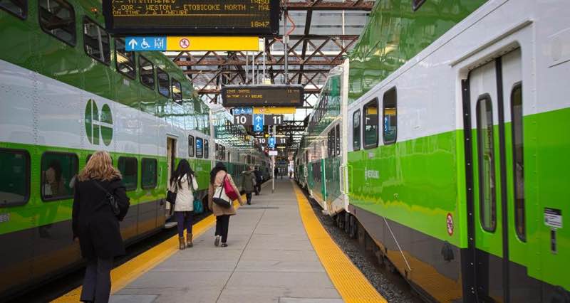 Ottawa will invest $1.9 billion in Ontario's GO Transit