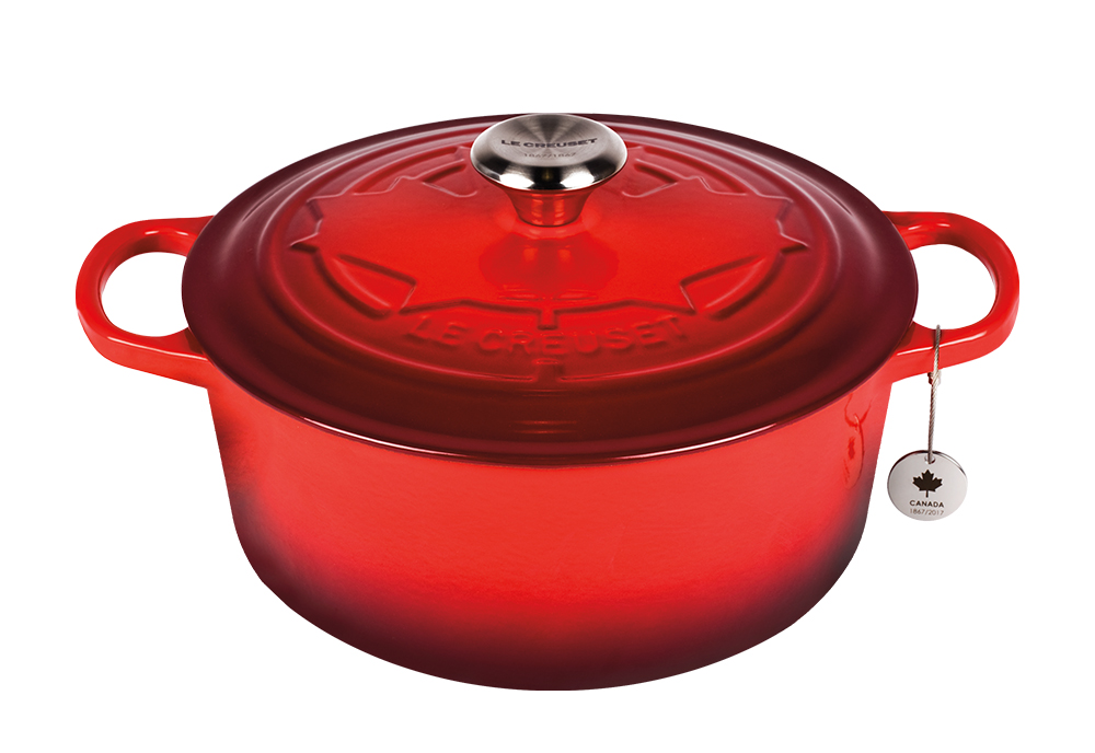 le creuset, maple leaf, round french oven