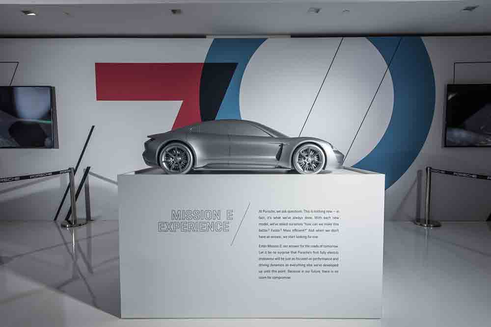 Porsche-mission-e-body