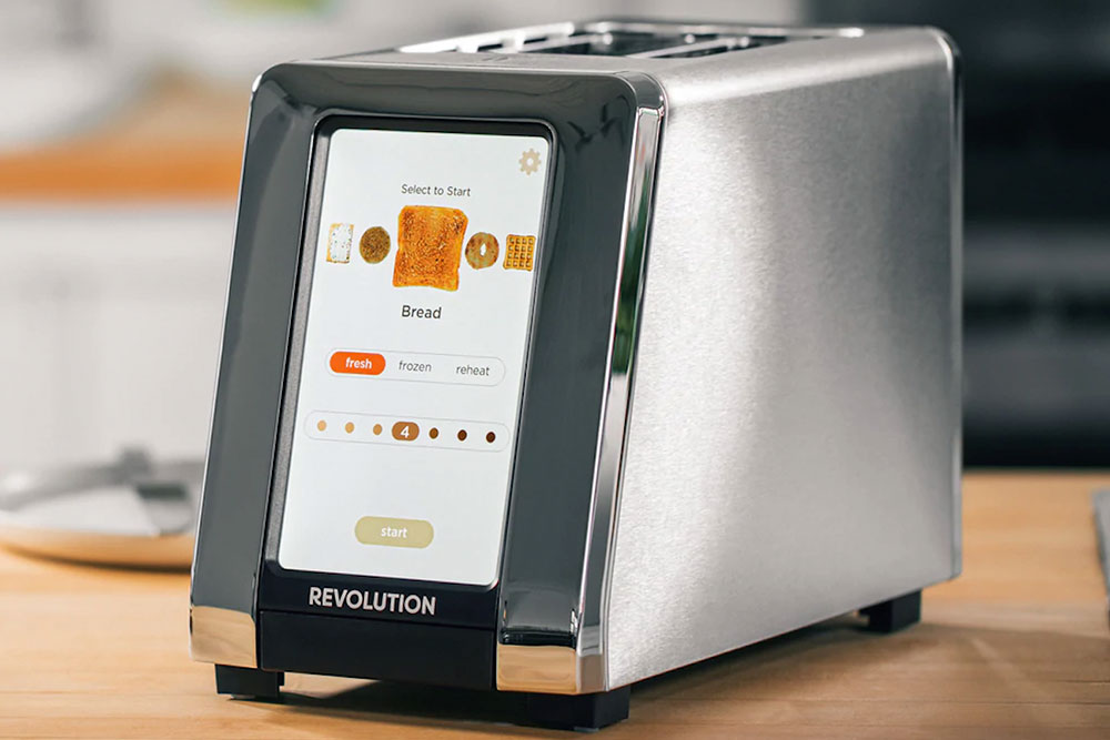 Futuristic Kitchen Gadgets Revolution 2 Slice Toaster in Station
