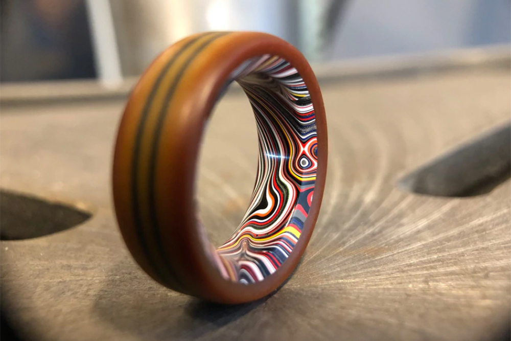 Valentine's Day Gift Guide 2022 - Fordite / Vintage Westinghouse Micarta Ring in post