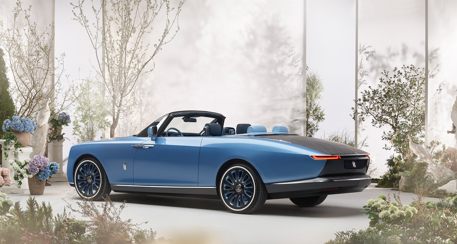 Rolls-Royce Returns to Coachbuilding Roots with New Boat Tail