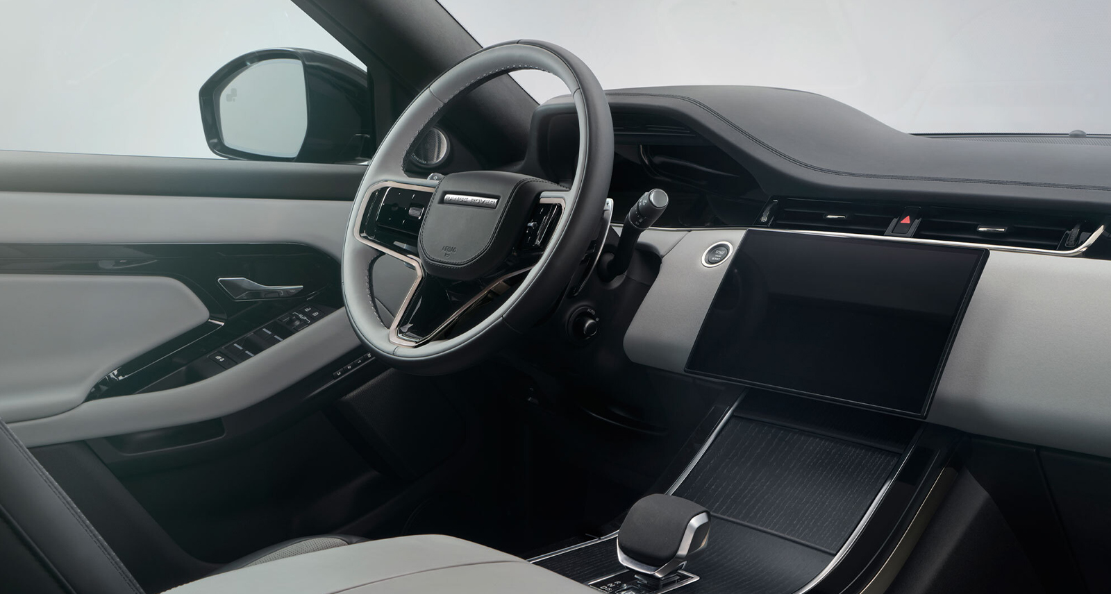 Contemporary Comfort sketch of inside the Range Rover Evoke