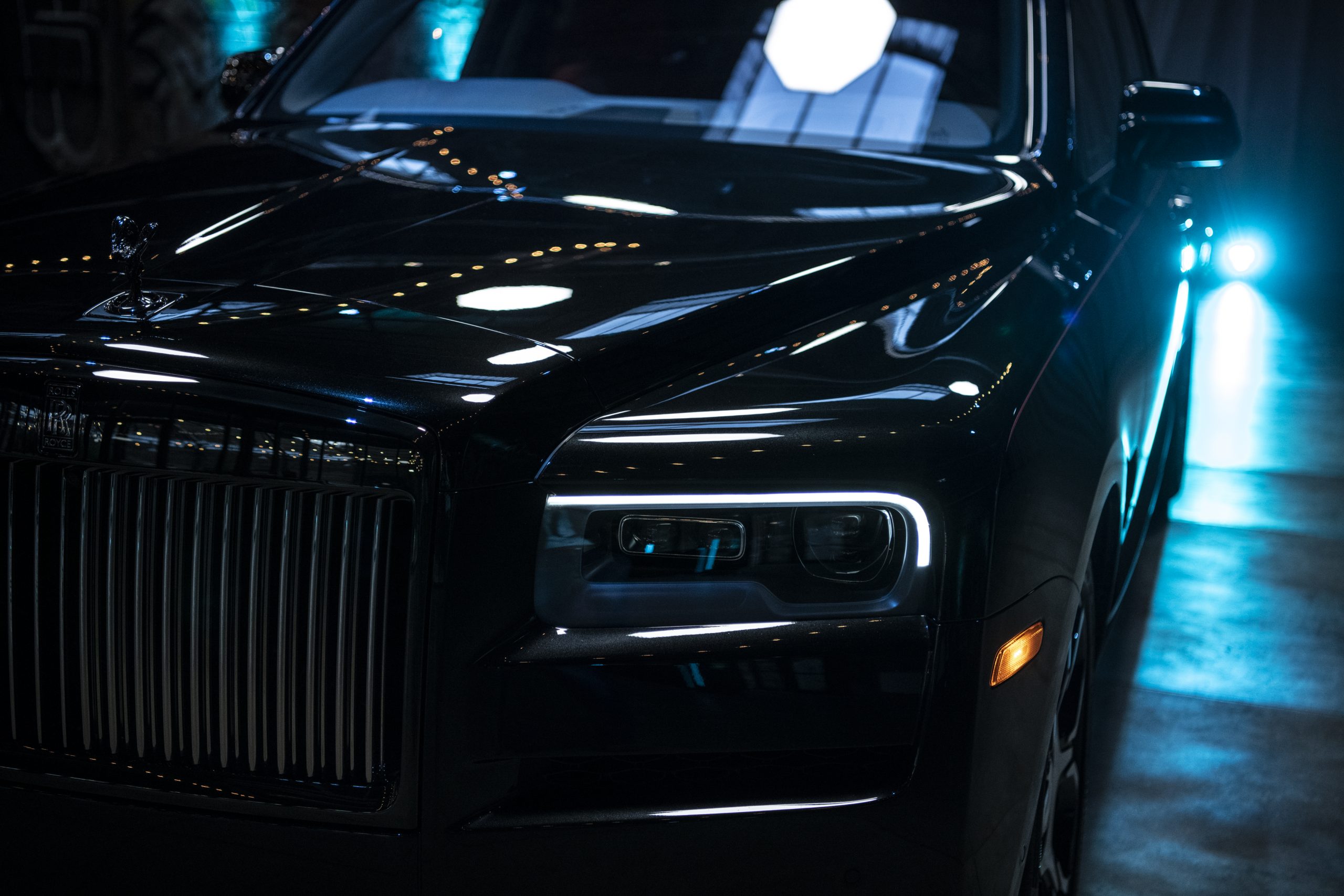 Breaking Bad(ge) In the New Rolls-Royce Ghost Black Badge