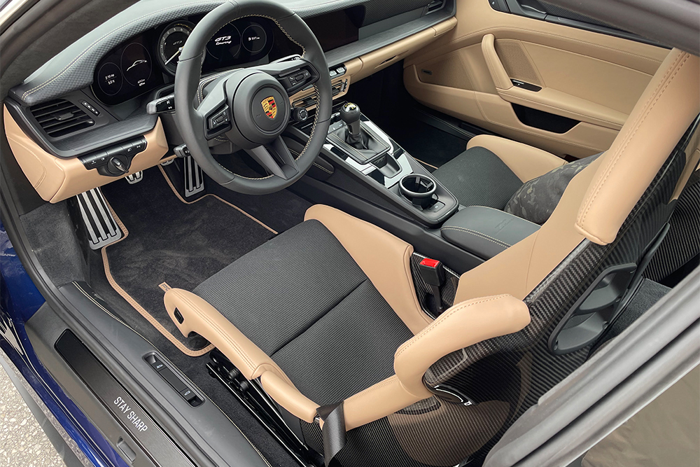 Porsche 911 GT3 Touring interior in post