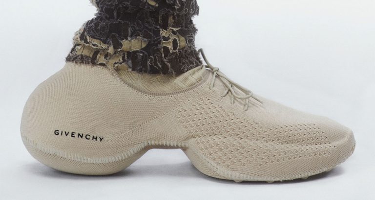 Givenchy sneakers feature