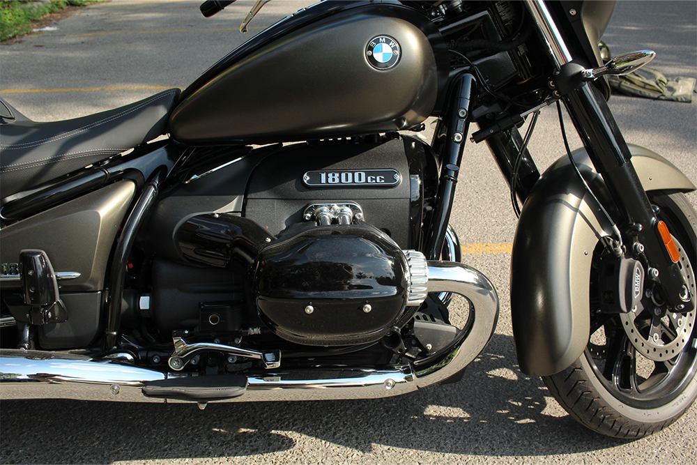 BMW R 18 B Motorcycle