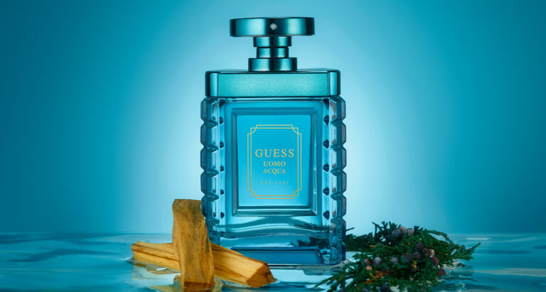 GUESS Uomo Acqua featured photo with sage