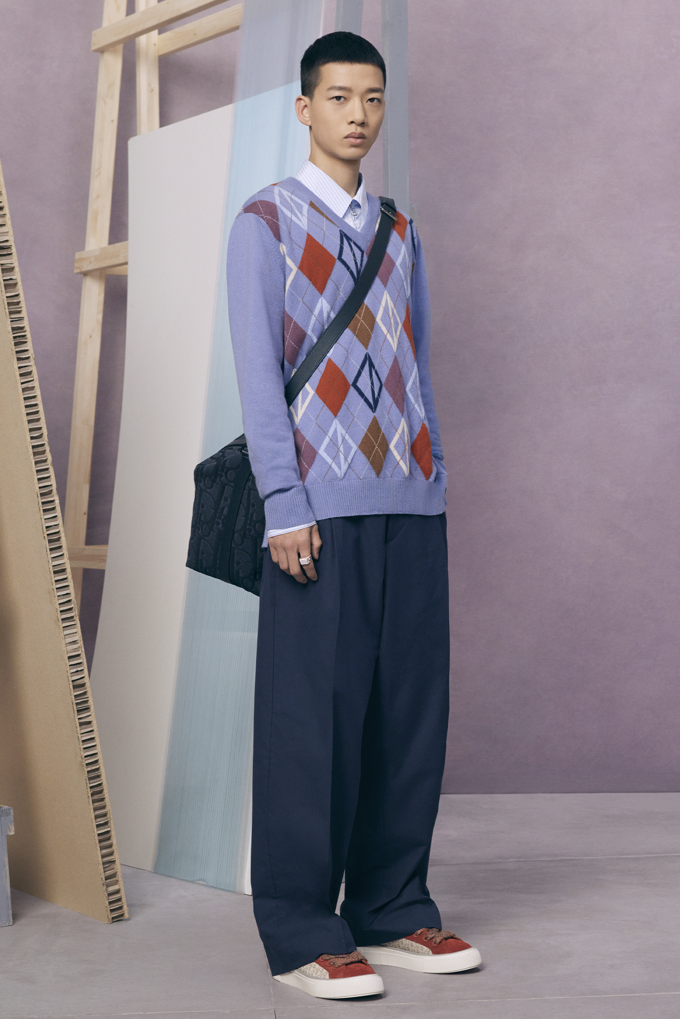 Dior Spring 2024 menswear argyle sweater with bag