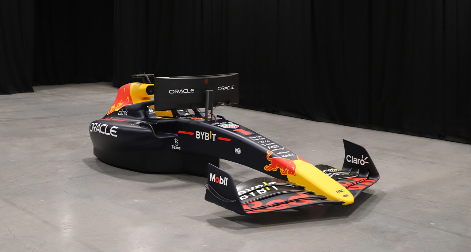 Oracle Racing Simulator Red Bull Racing RB18 Simulator Drives to Survive - Sharp Magazine