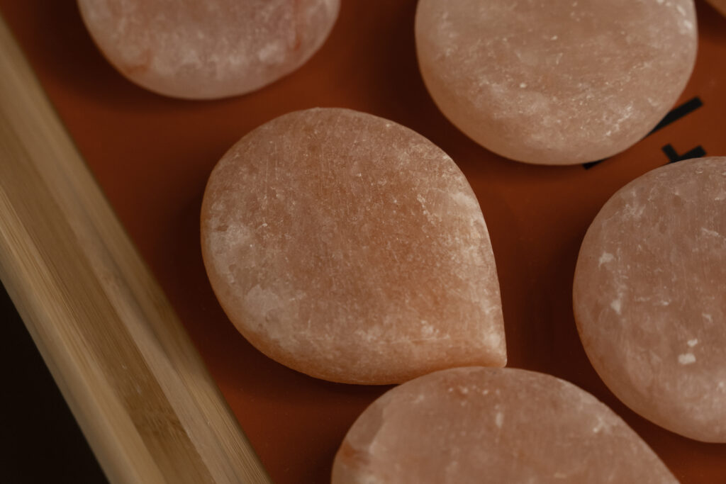 Aman Spa Toronto himalayen salt stones
