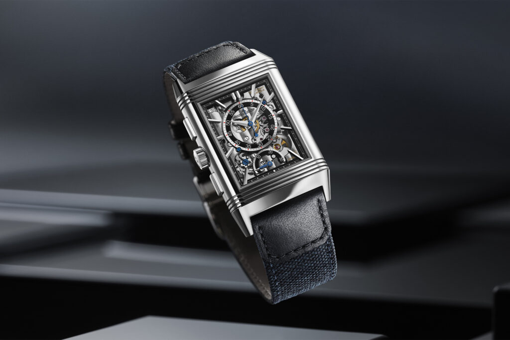 Jaeger-LeCoulture wearable watches packshot of closed watch
