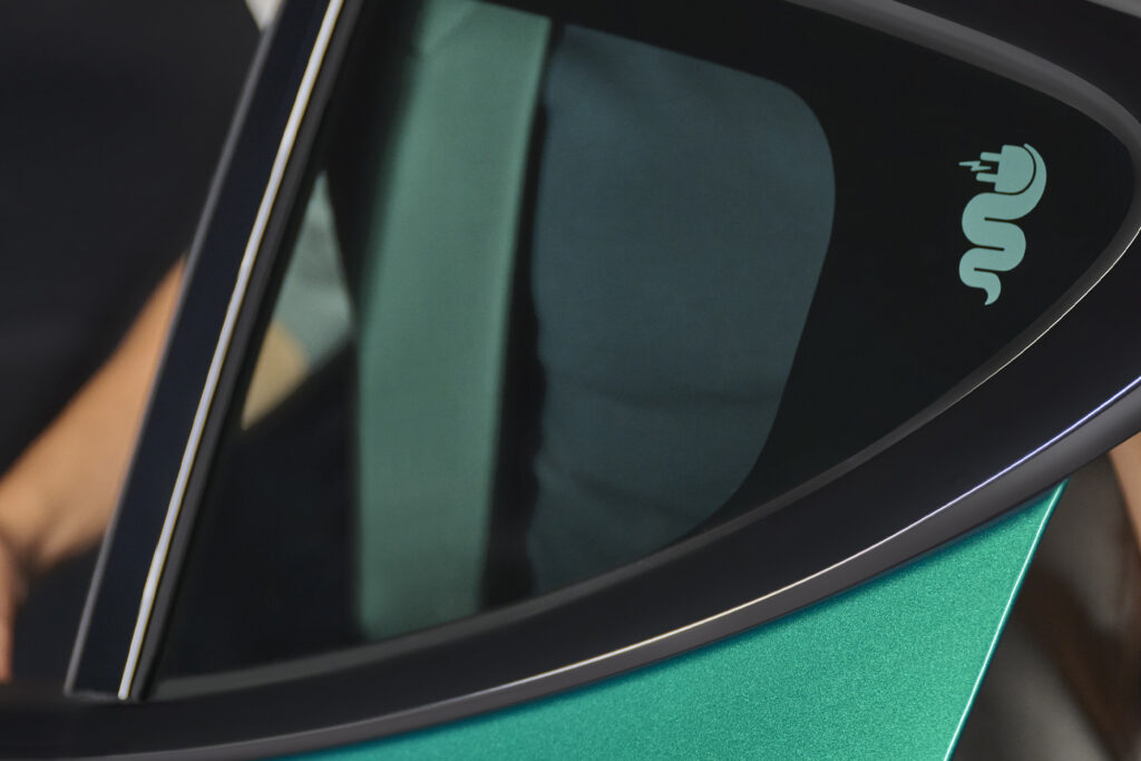 Alfa Romeo green insigna on the back window