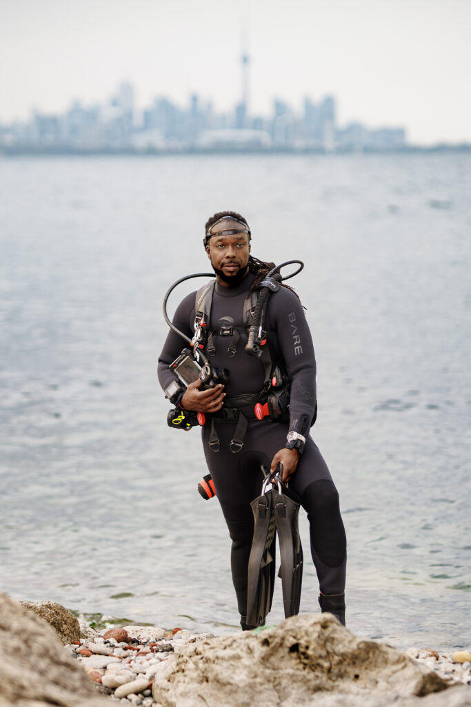 Jamar JNiice gets ready to dive by Toronto