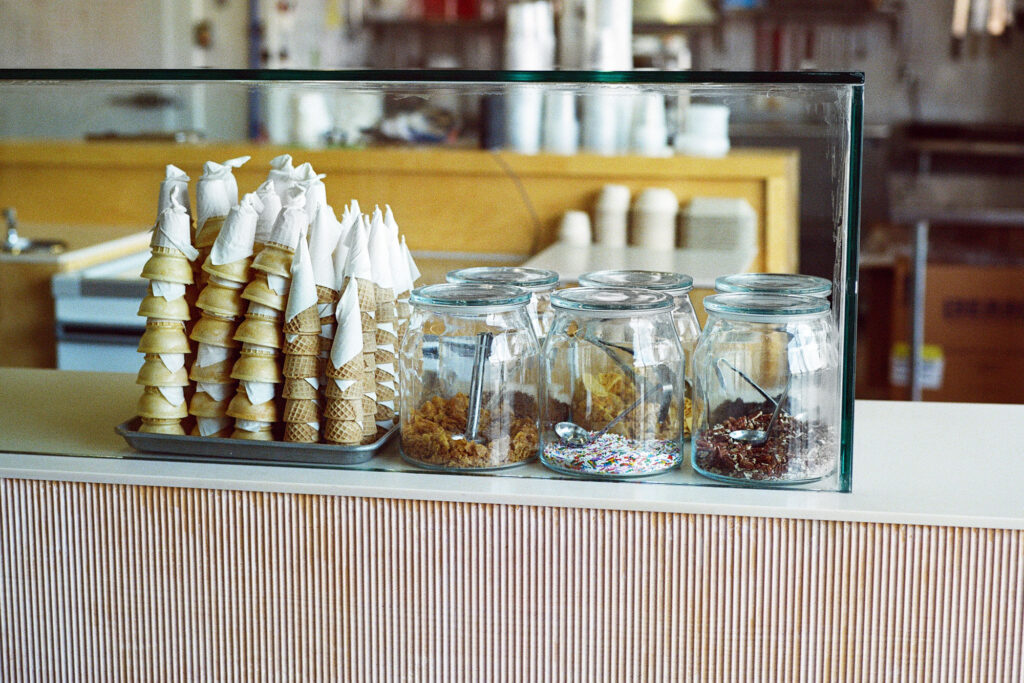 Counter of Ruru Baked