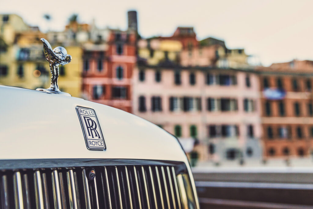 Rolls-Royce Bespoke Phantom close-up of the logo