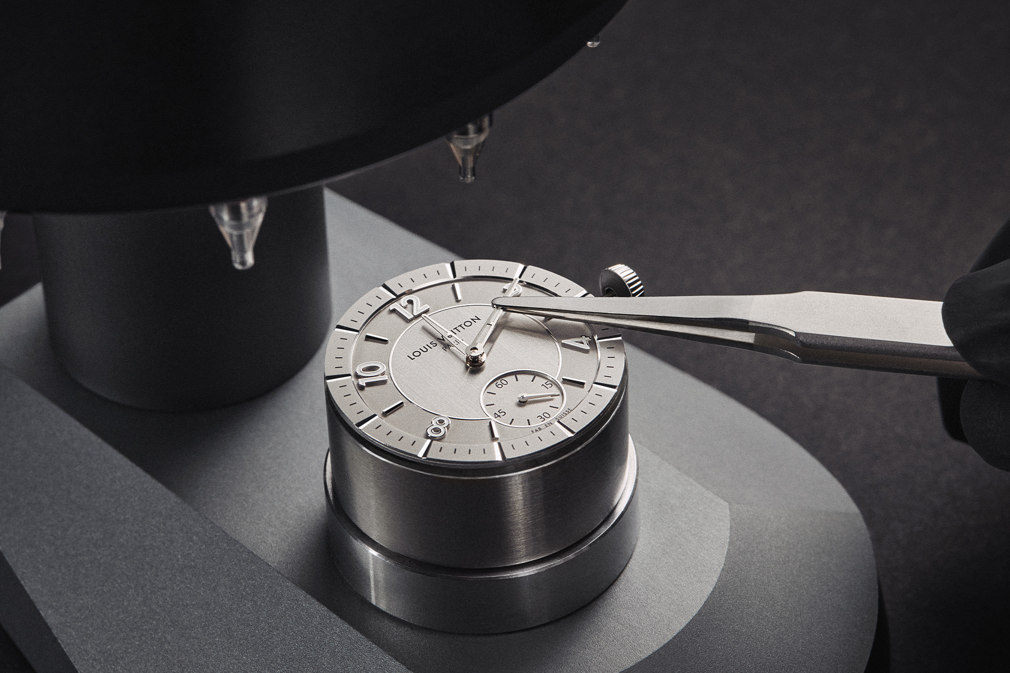 Louis Vuitton Tambour silver dial making