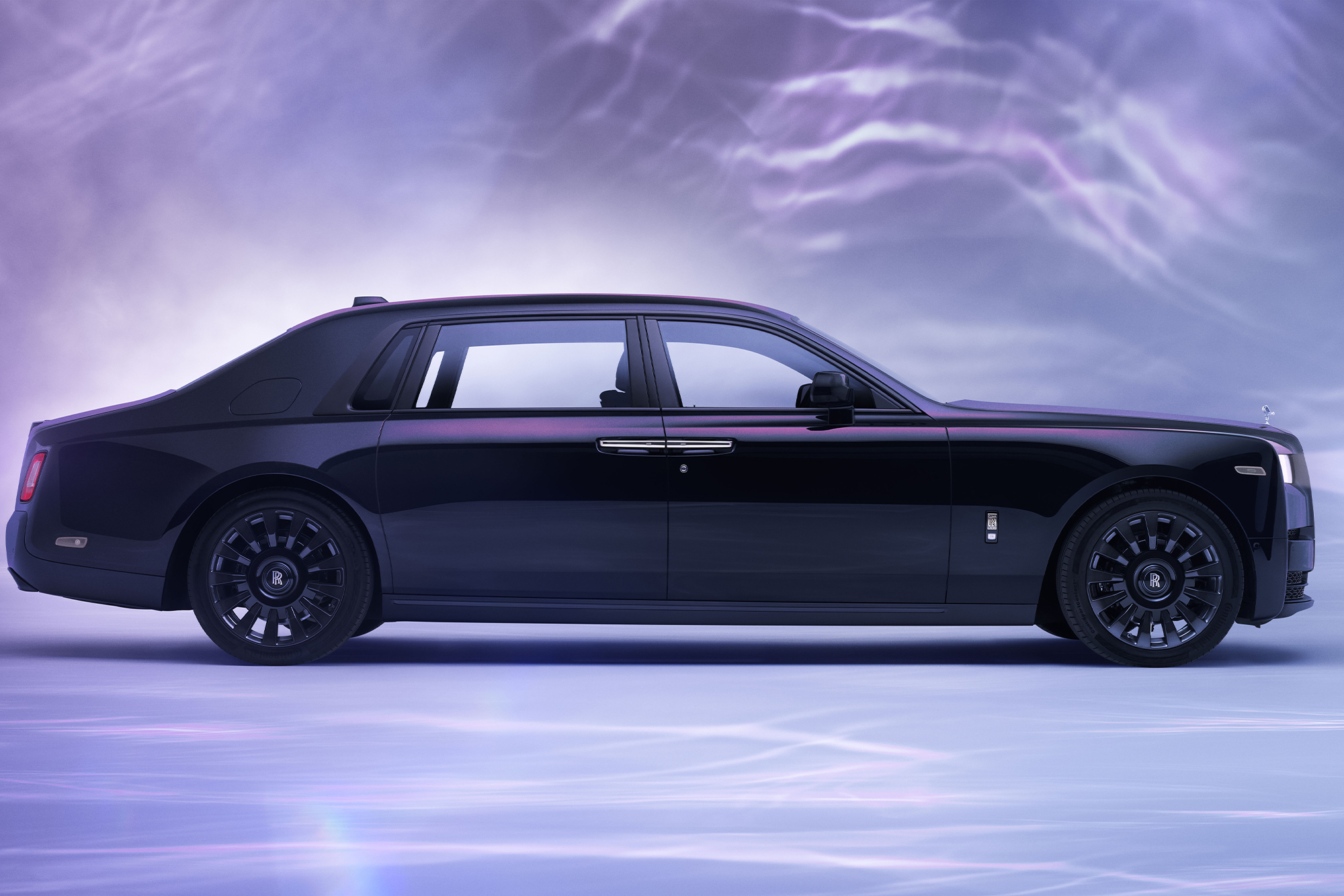 Rolls-Royce Ghost Extended adds more legroom without you knowing