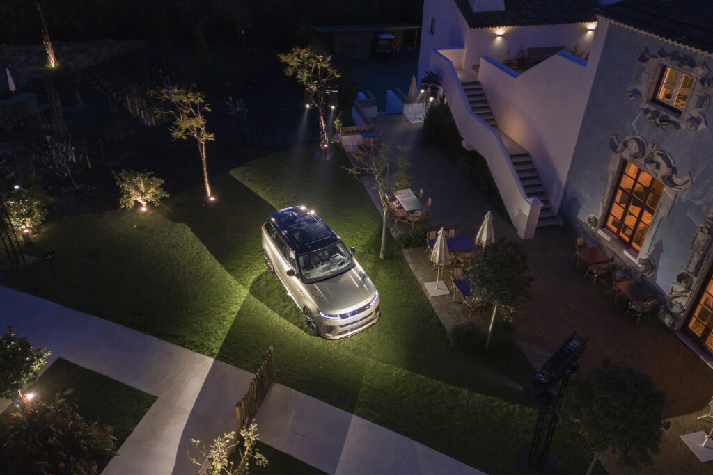 2024 Range Rover Sport SV Edition One aerial view on vermehlo estates