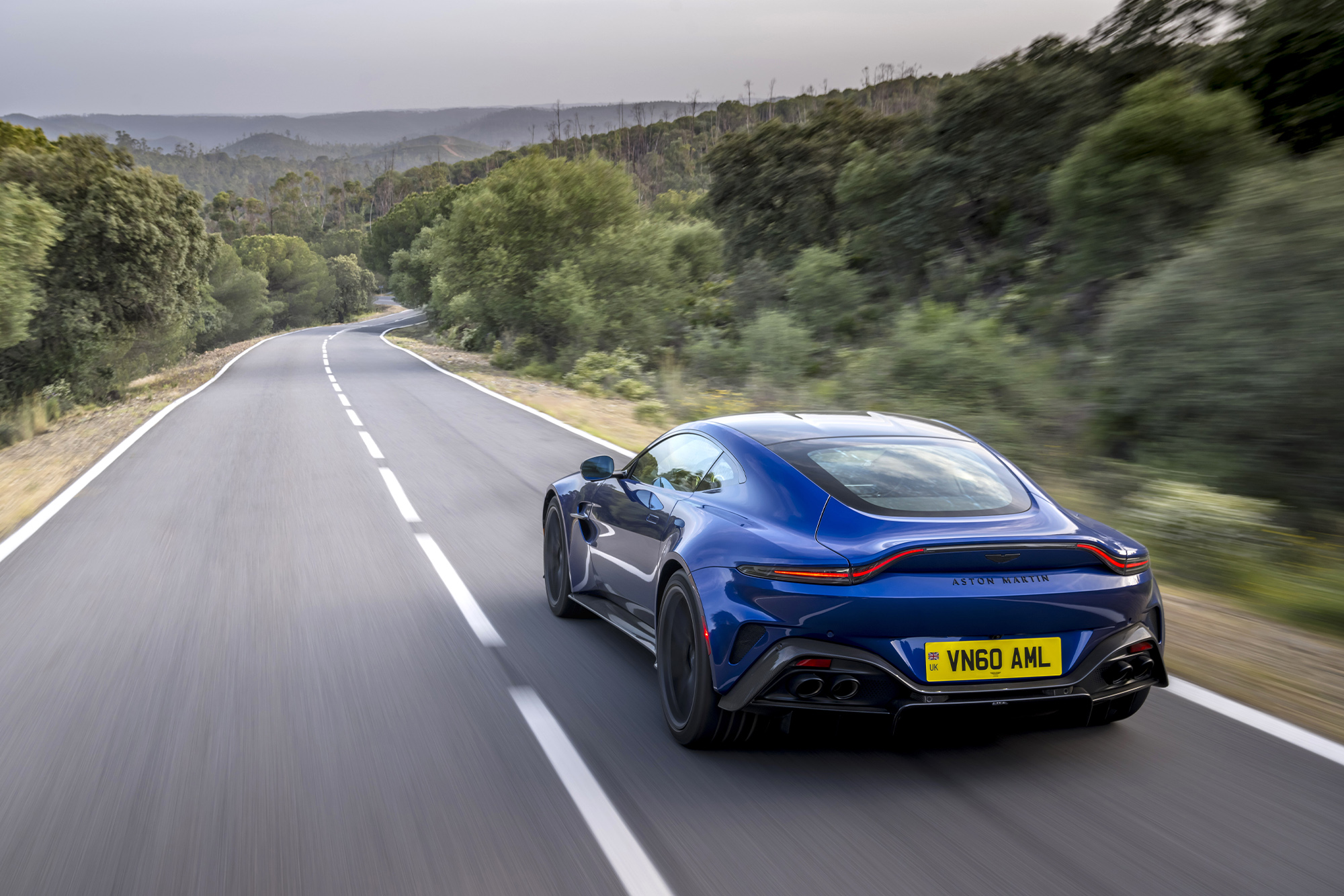 Aston Martin Vantage © Photo Andy Morgan