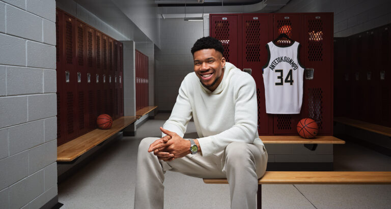 BREITLING X GIANNIS ANTETOKOUNMPO 6-2024 Chronomat