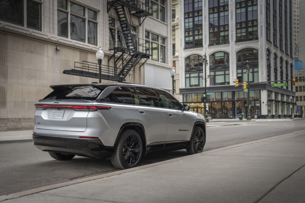 2024 Jeep Wagoneer S EV - debut of the first Jeep EV