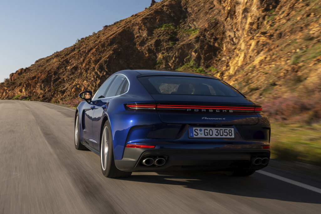 2024 Porsche Panamera 4