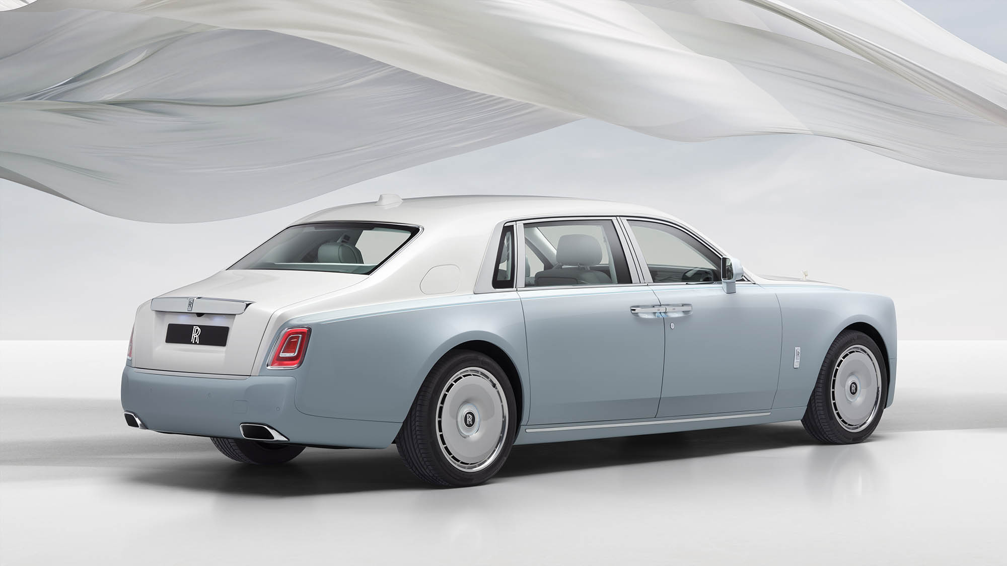 Rolls-Royce Phantom Scintilla