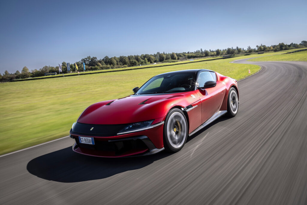 ferrari 12cilindri track runner