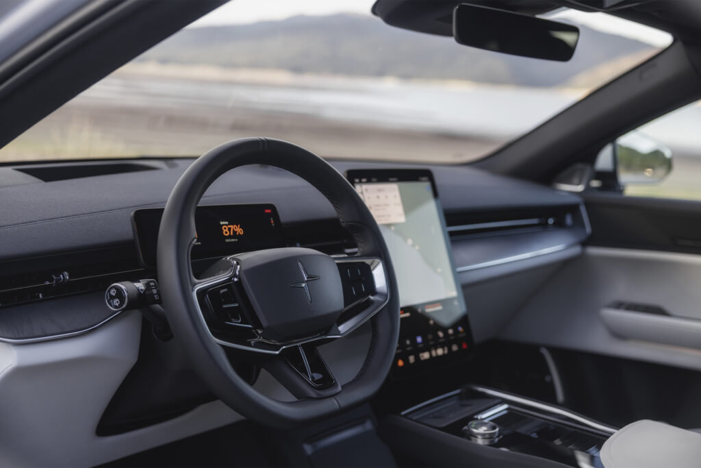 2025 Polestar 3 steering wheel and dash