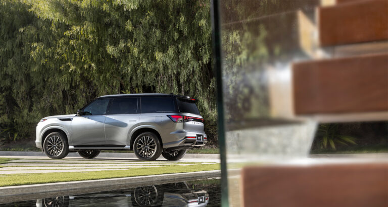 7 features in the infiniti QX80 10-2024 4