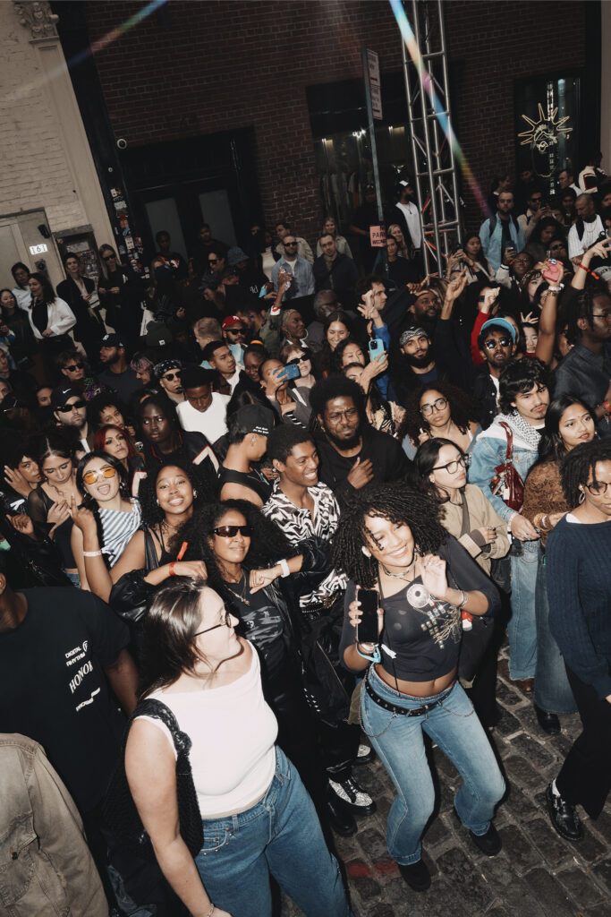 H&M&New York block party crowd