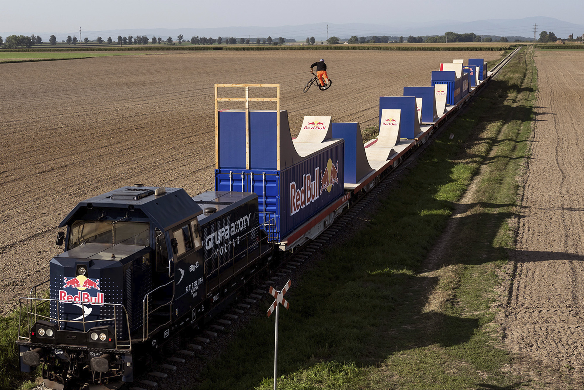 Red Bull Bike Express Prada Linea Rossa Dawid Godziek