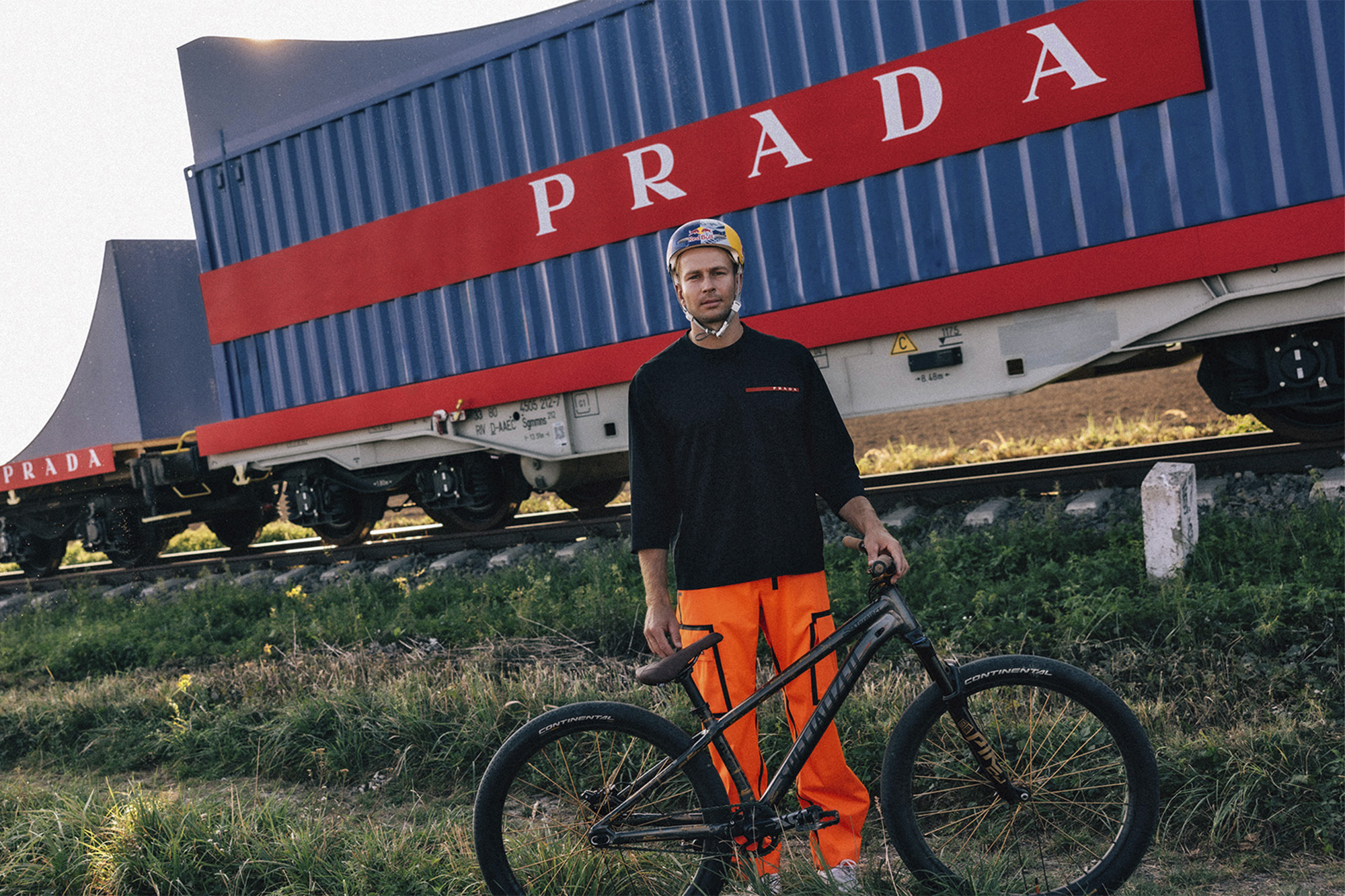 Red Bull Bike Express Prada Linea Rossa Dawid Godziek