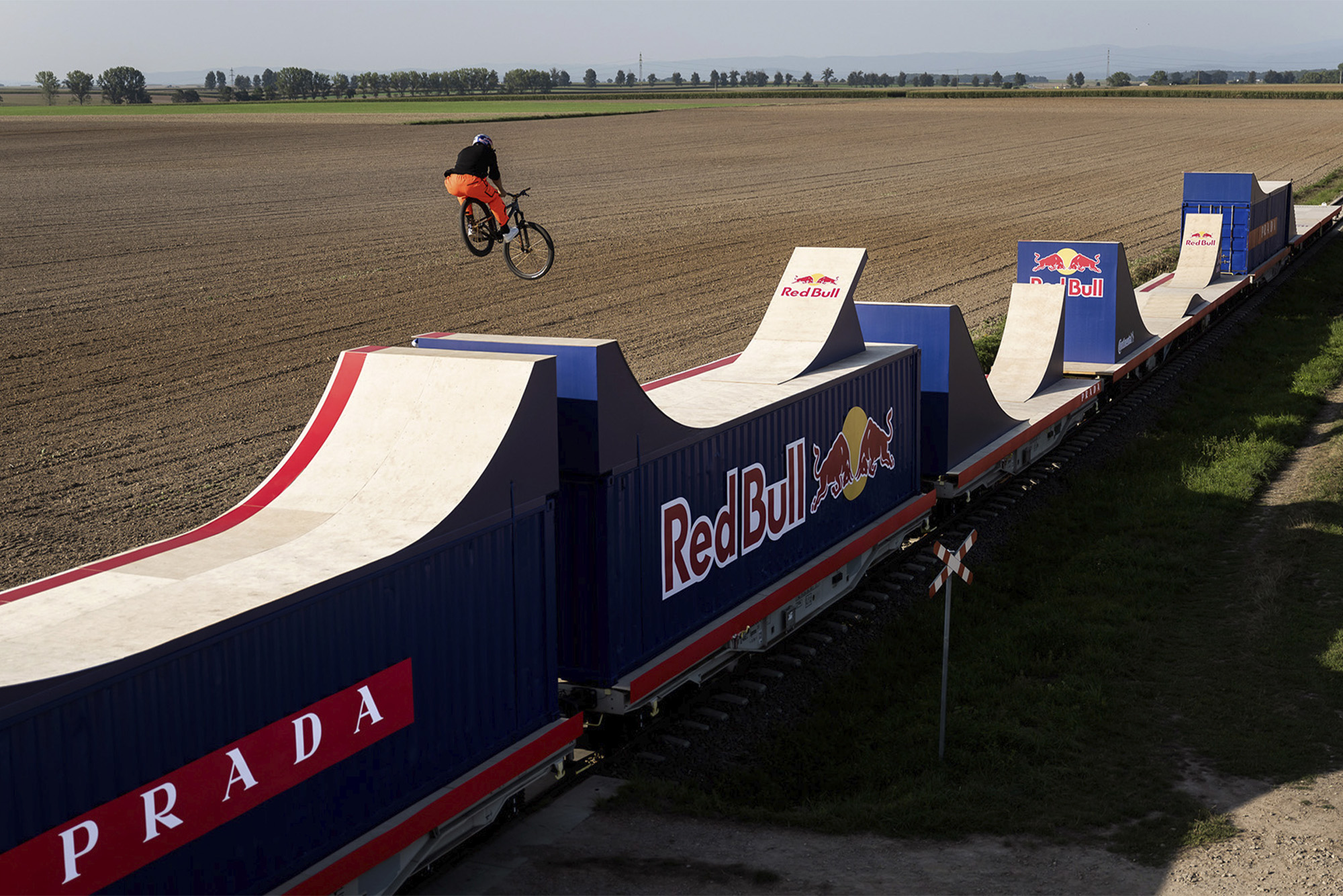 Red Bull Bike Express Prada Linea Rossa Dawid Godziek