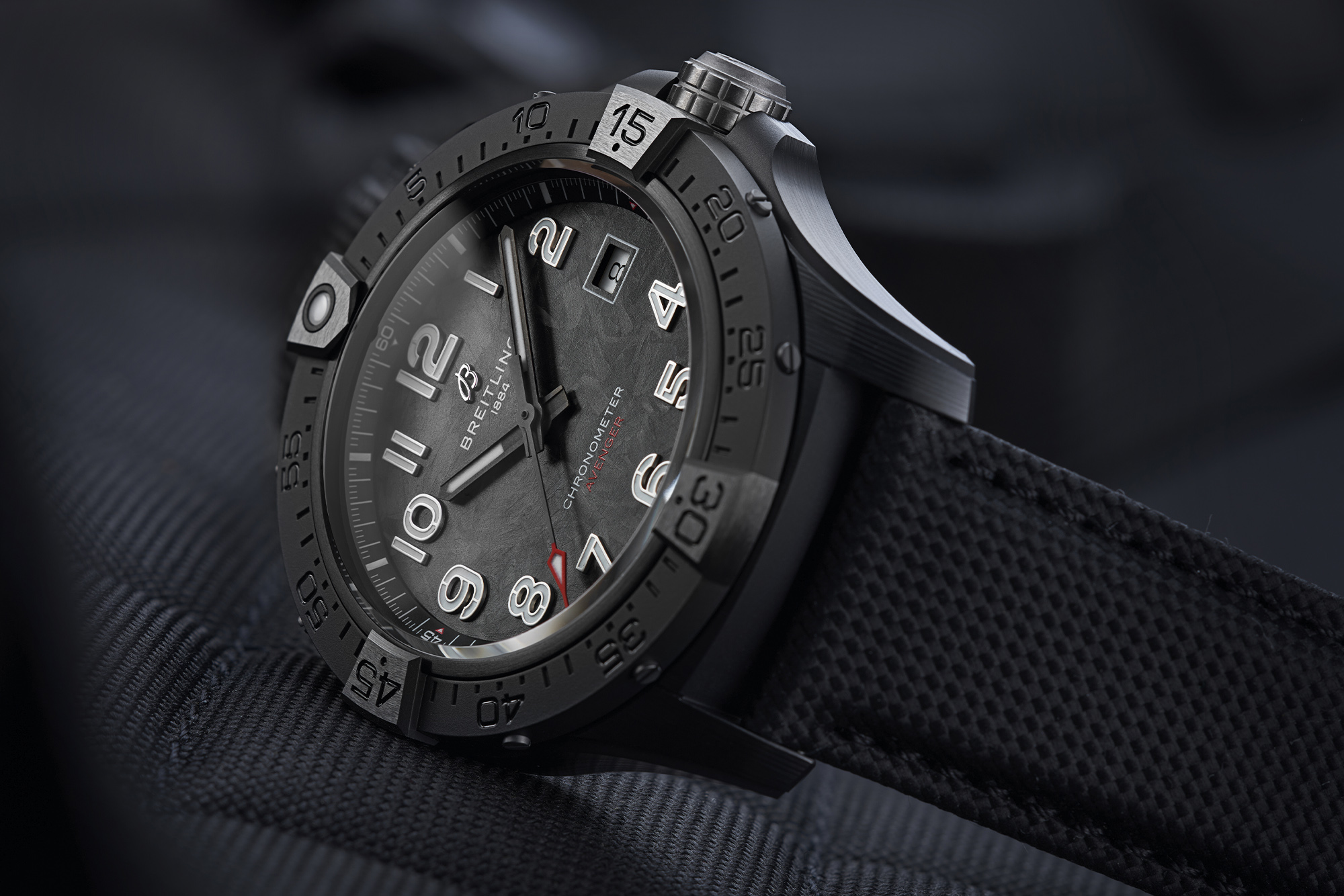 Avenger Automatic 42 Night Mission in Black