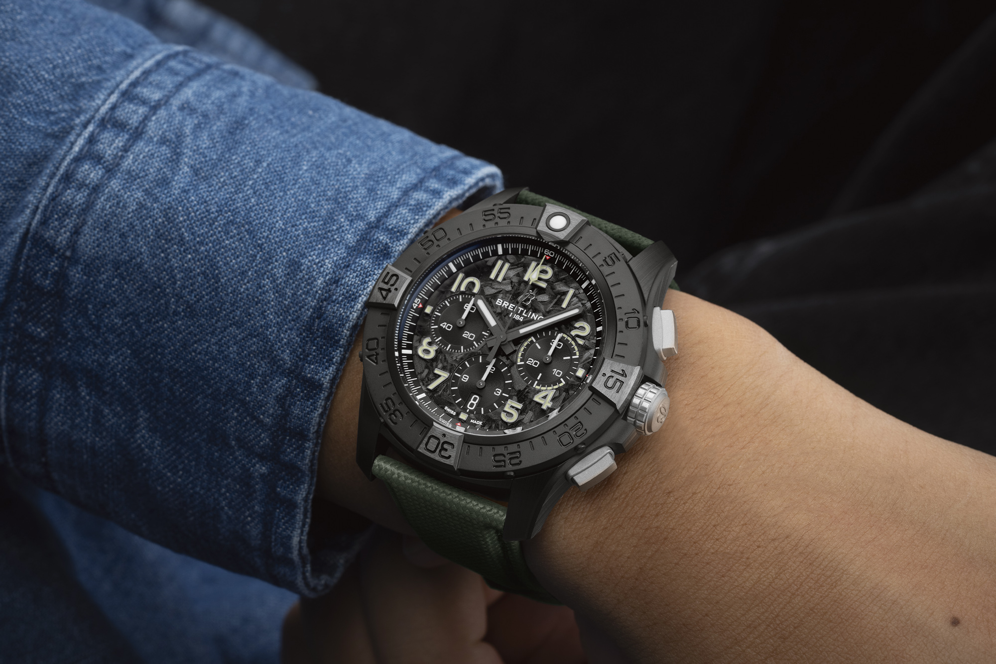 Avenger Automatic 42 Night Mission in Black