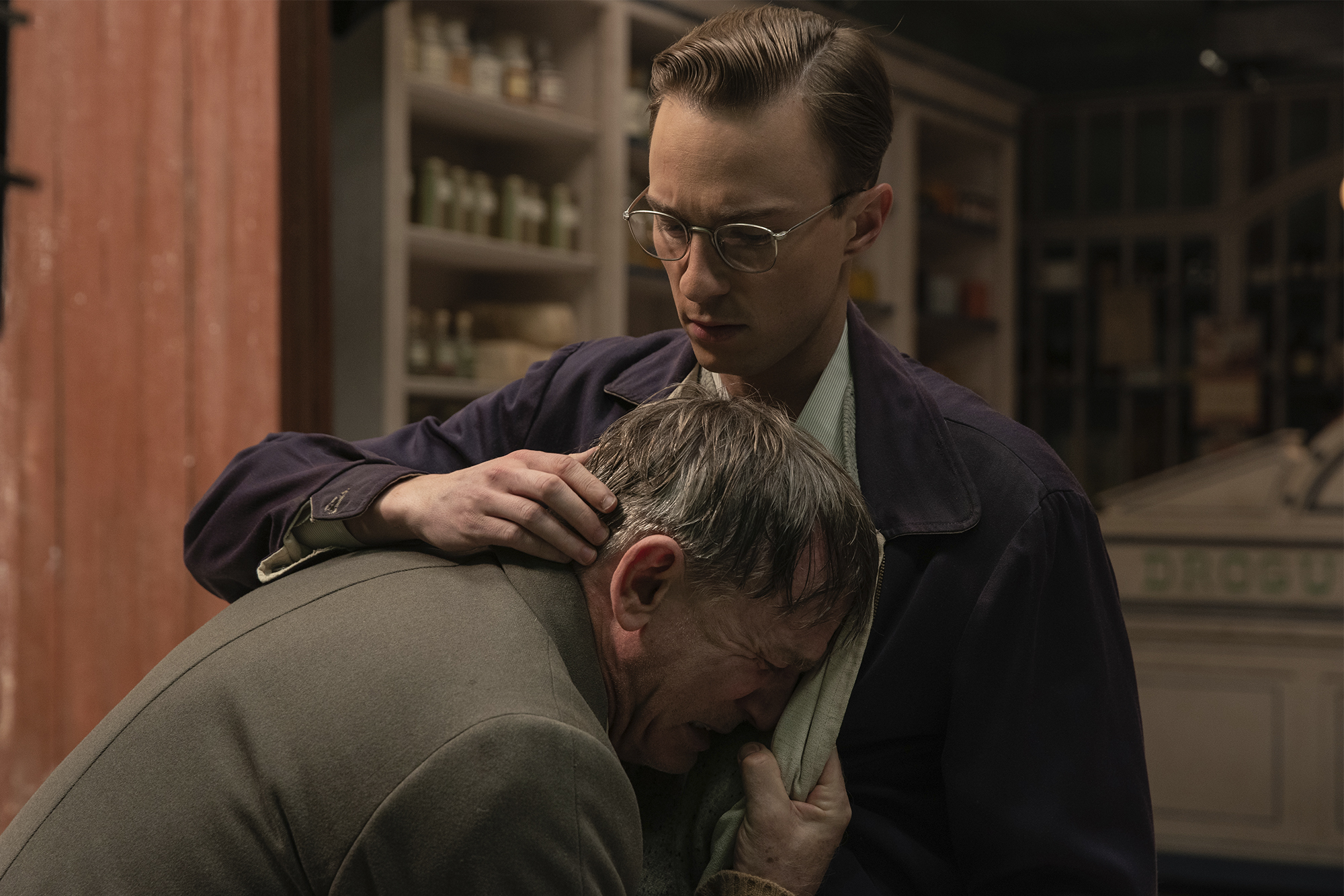 Luca Guadagnino QUEER 12-2024 still with Drew Starkey and Daniel Craig 2