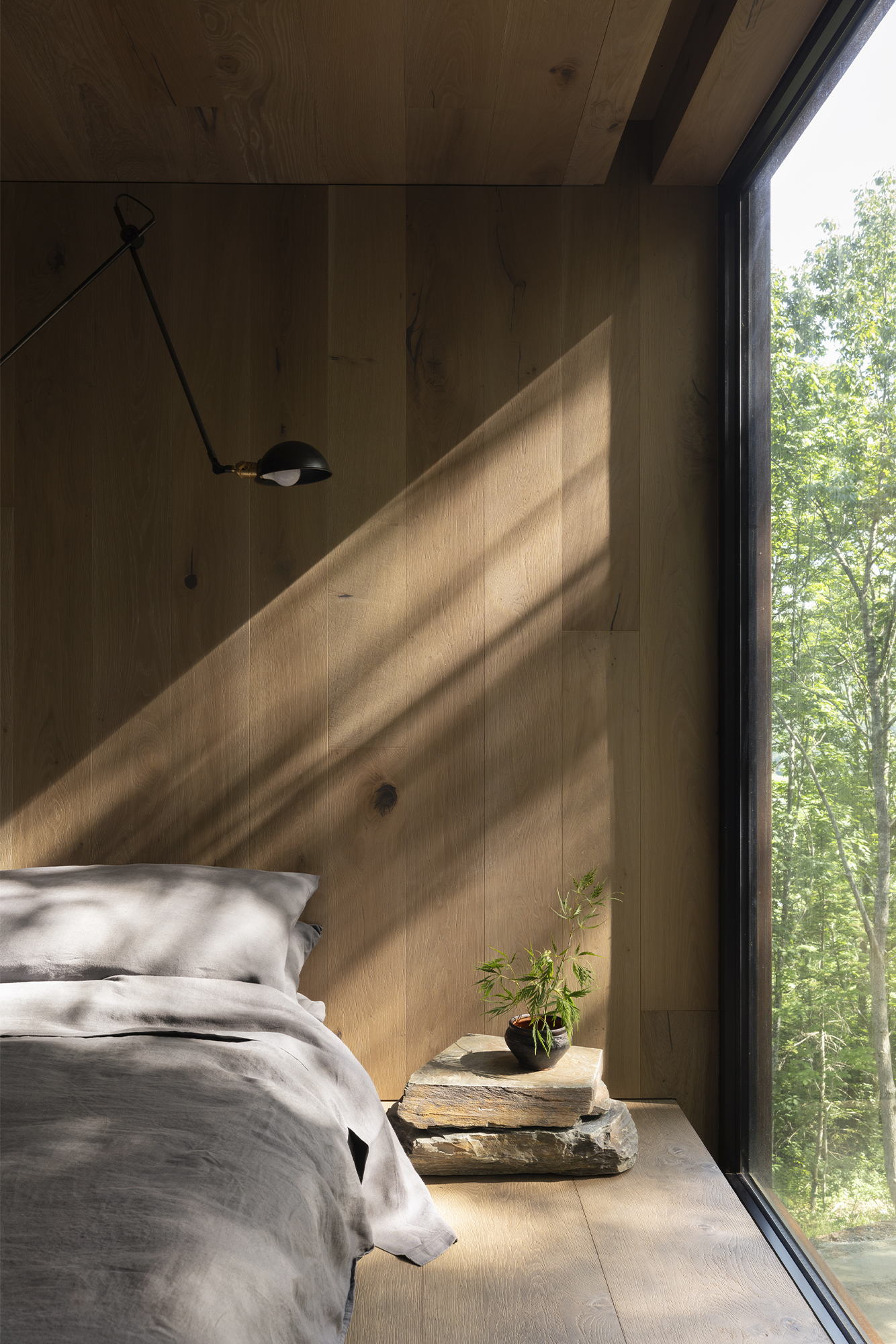 Omar Gandhi Architects Guest Cabin in Nova Scotia’s Gaspereau River Valley