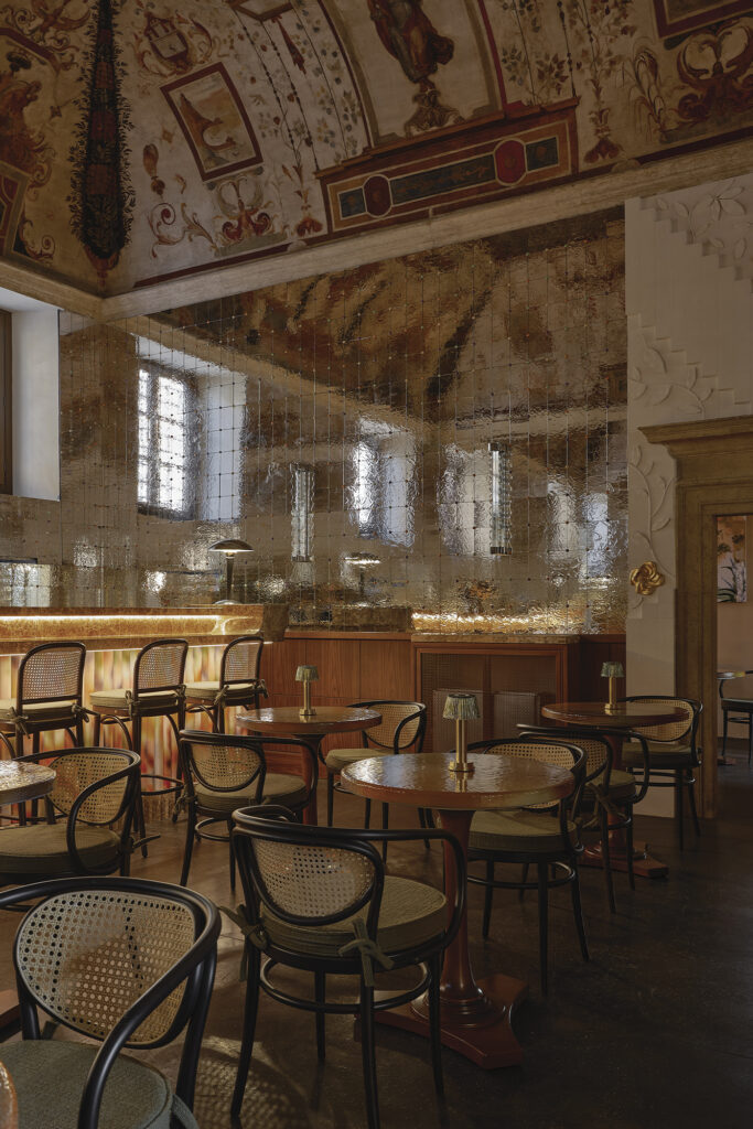 Palazzo Talia Roman Holiday: intricate decoration in hotel lobby