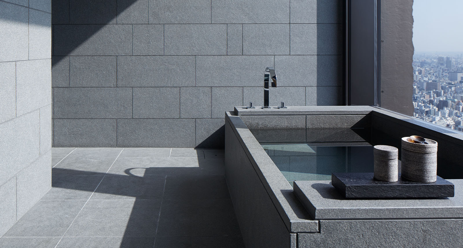 Aman Tokyo bathroom