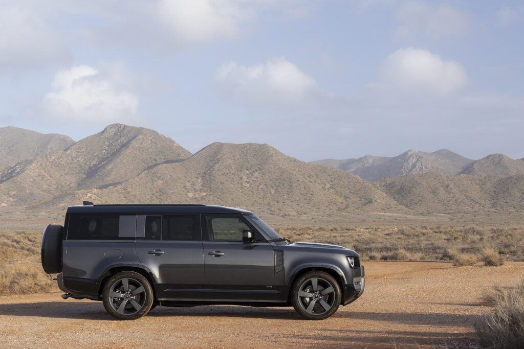 Land Rover Defender 130 V8
