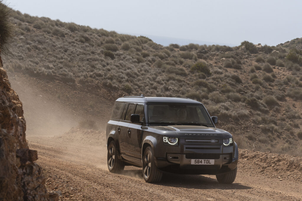 Defender 130 V8