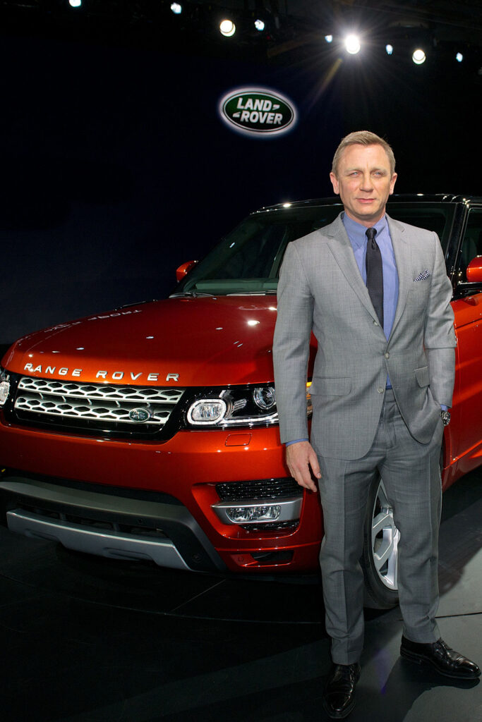 Daniel Craig helps unveil the Range Rover Sport in 2013