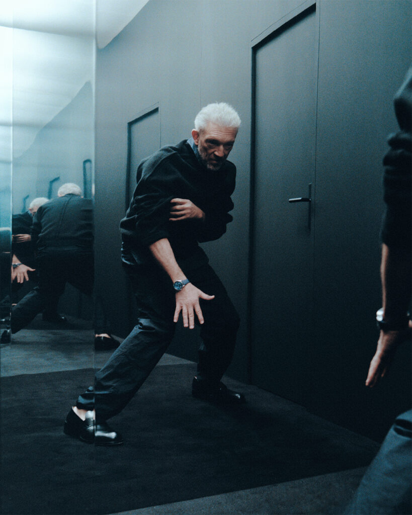 FULL LOOK BY DRIES VAN NOTEN SHOES BY BOSS WATCH BY AUDEMARS PIGUET 5-2025 Vincent Cassel